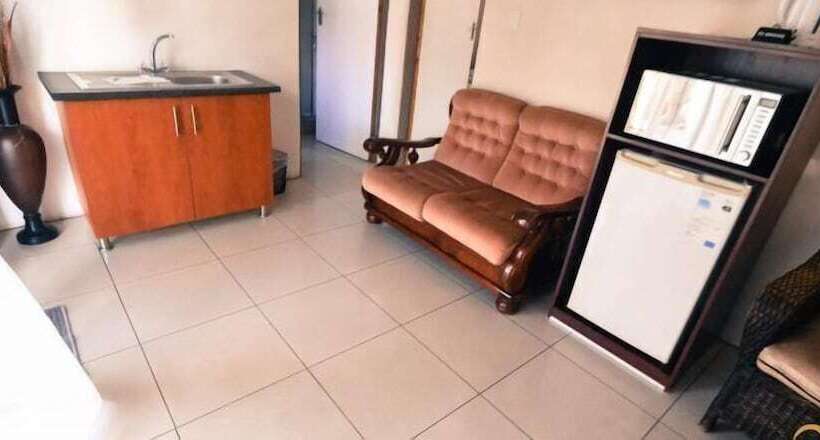 Lekoa Bed And Breakfast