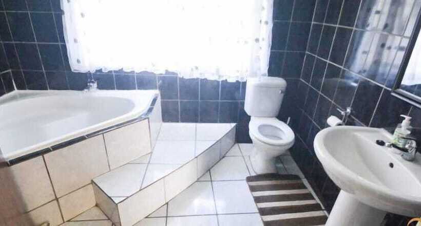 Lekoa Bed And Breakfast