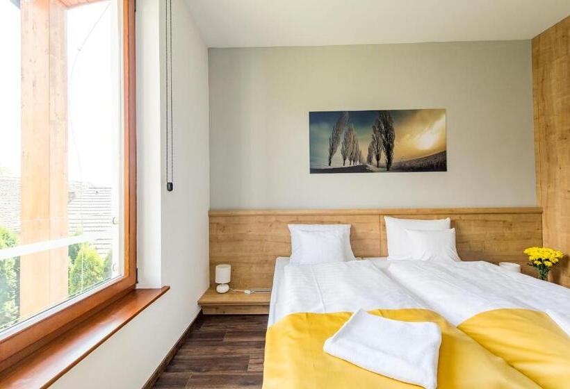 Pilvax Hotel Superior Kalocsa