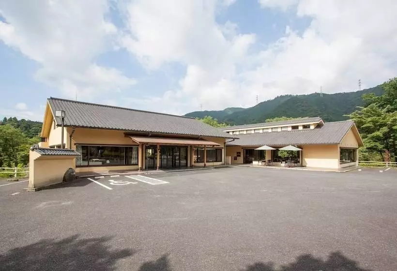 旅館 Okutamaji