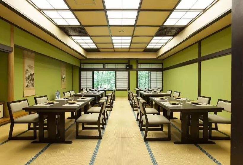 旅館 Okutamaji