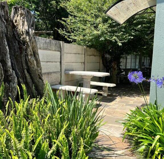 Bed and Breakfast Khaya4u Guesthouse