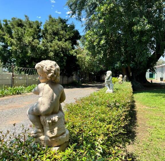 Bed and Breakfast Khaya4u Guesthouse