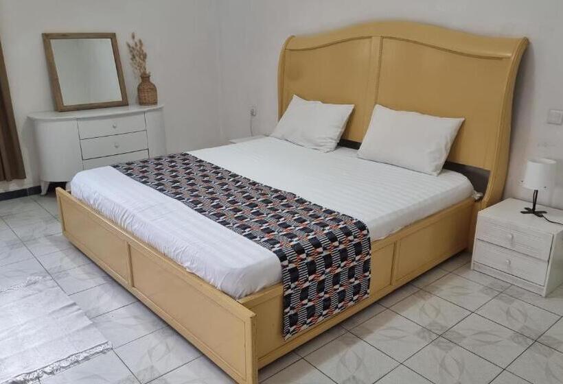 تختخواب و صبحانه Le K