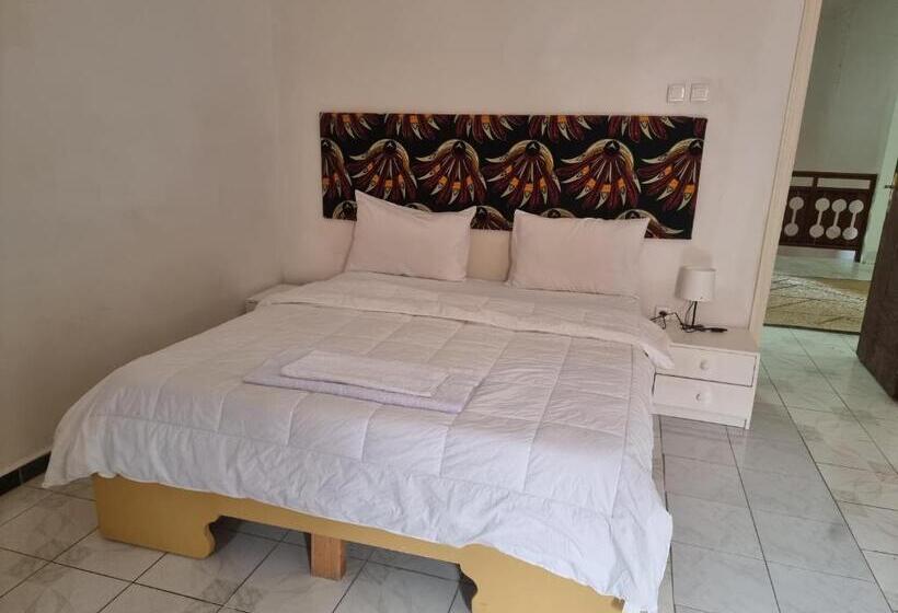 تختخواب و صبحانه Le K