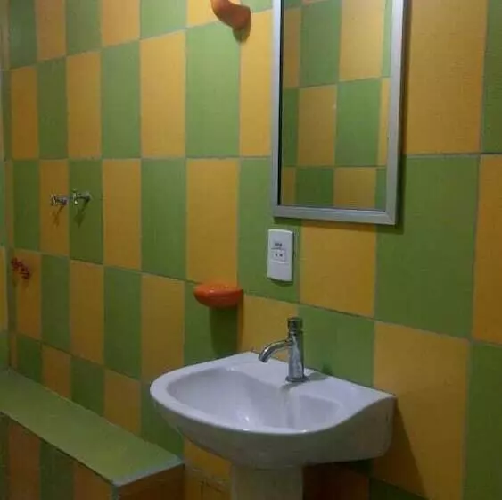 هتل Cilos Hostal Hostel