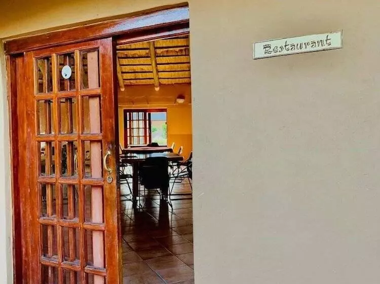 هتل Echo Lodge