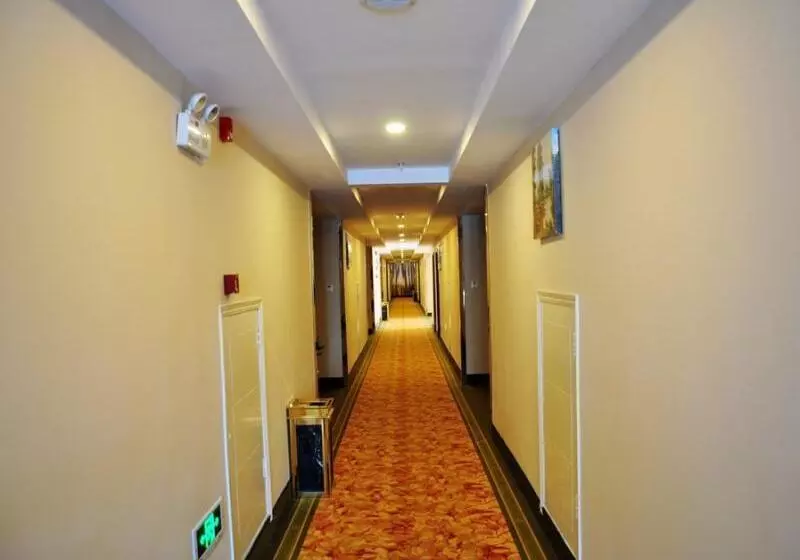Hotelli Greentree Inn Huaian Bus Terminal Huaihai Northroad