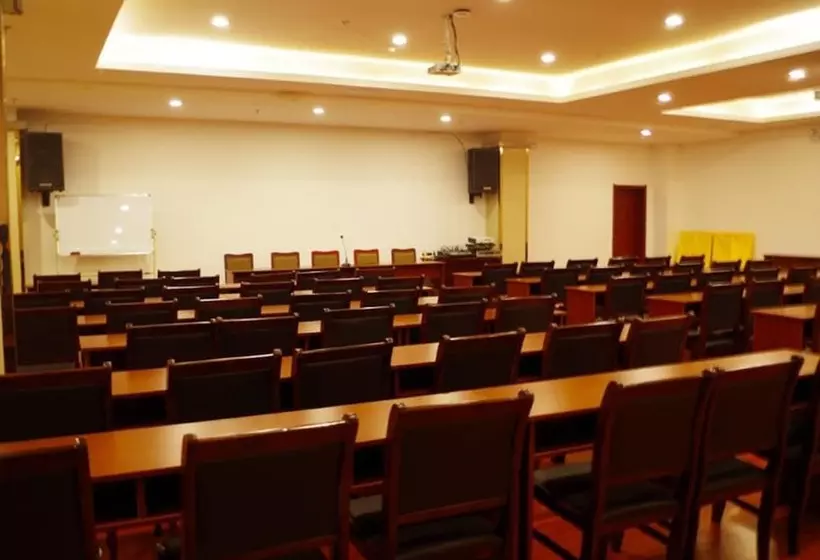 Hotelli Greentree Inn Huaian Bus Terminal Huaihai Northroad