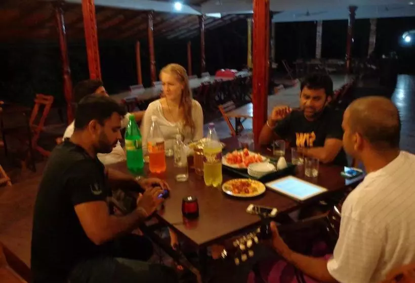 هتل Senaro