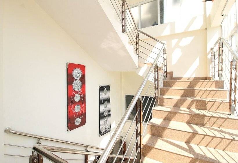 هتل Vala Malioboro Yogyakarta