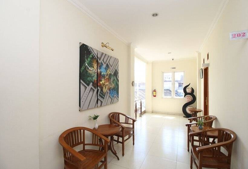 هتل Vala Malioboro Yogyakarta