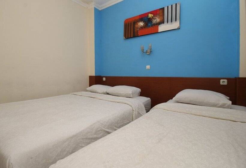 هتل Vala Malioboro Yogyakarta