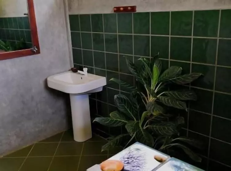 هتل Yala Yin Yang   Hostel
