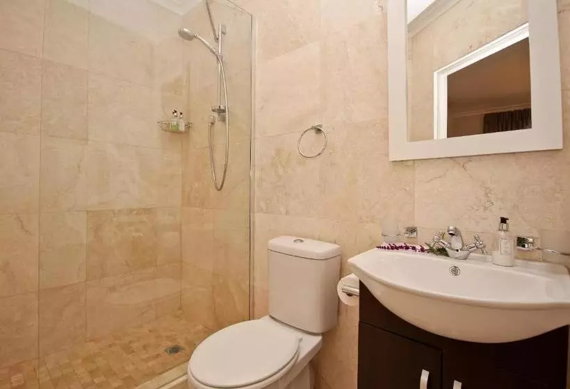 Aamiaismajoitus (B&B) Beluga Of Constantia Guest House