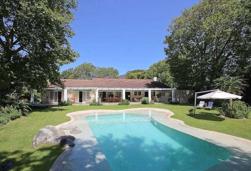 민박 Beluga Of Constantia Guest House