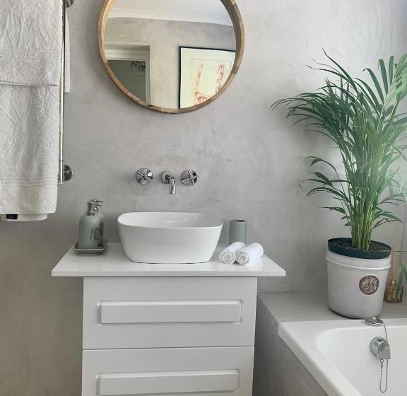 민박 Beluga Of Constantia Guest House