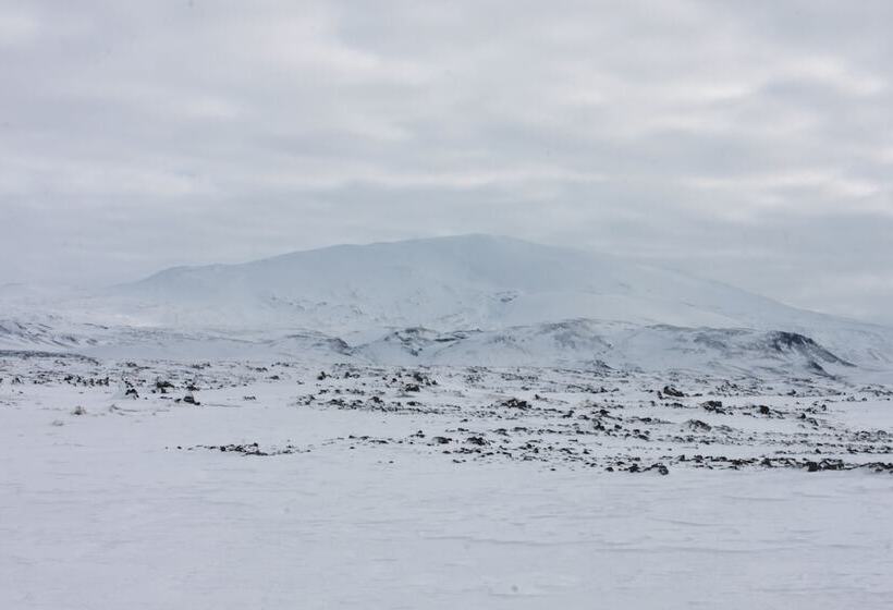 تختخواب و صبحانه Brekkugerdi Guesthouse