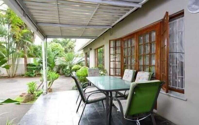 Nocleg ze śniadaniem Lakibba B And B