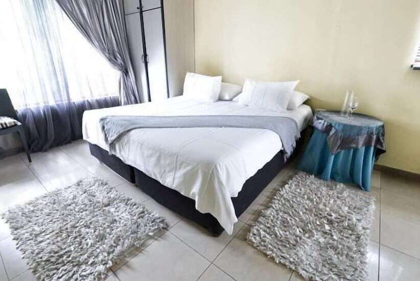 Nocleg ze śniadaniem Lakibba B And B