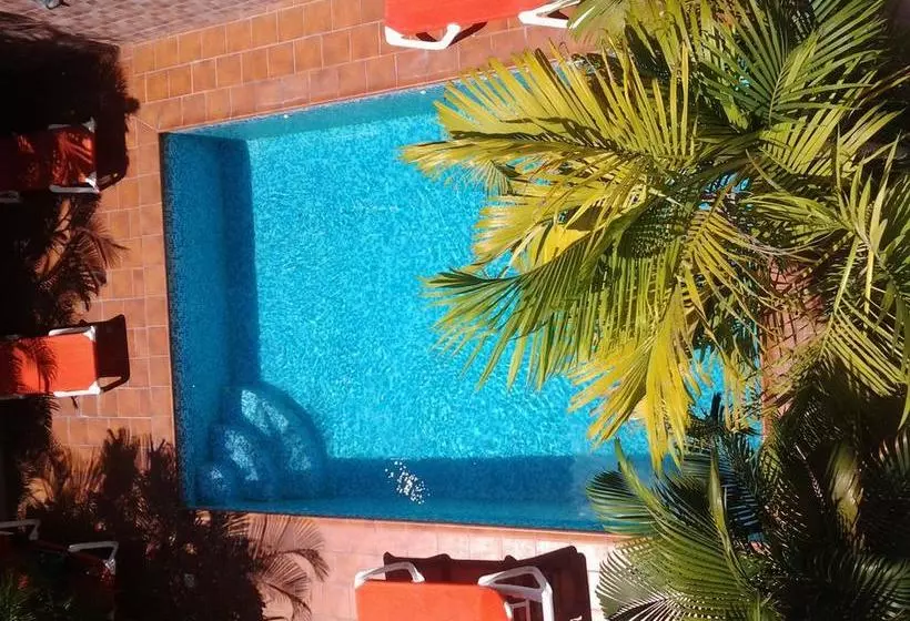 تختخواب و صبحانه Lemus Beach Punta Cana