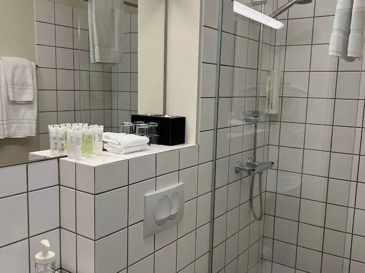 هتل Fransiskus Stykkisholmi