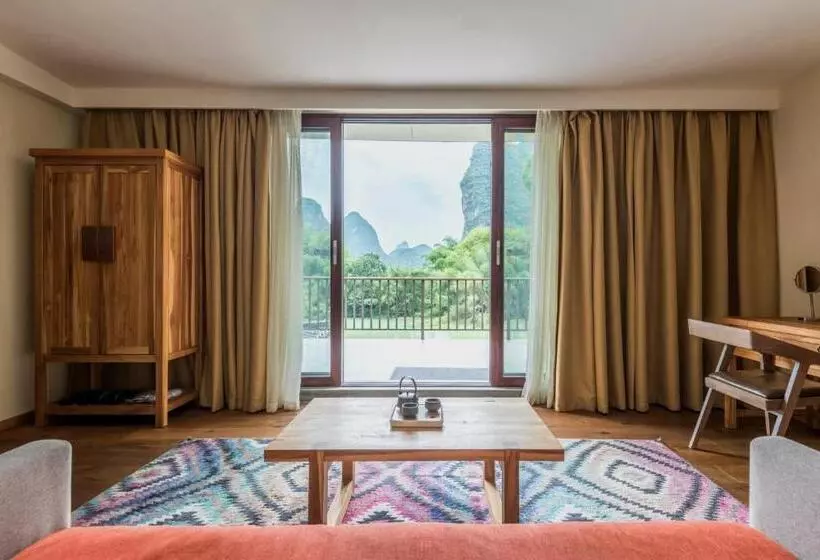 ホテル The Apsara Lodge