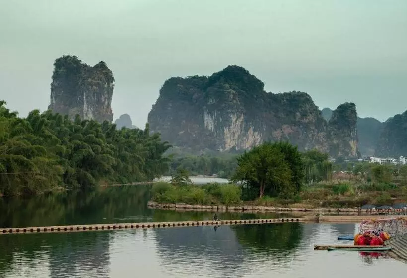 ホテル The Apsara Lodge