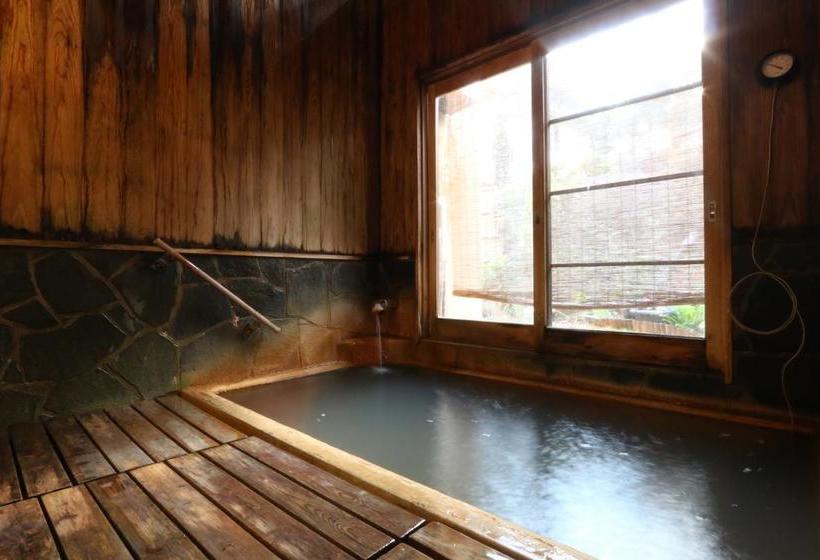 Marucho Ryokan