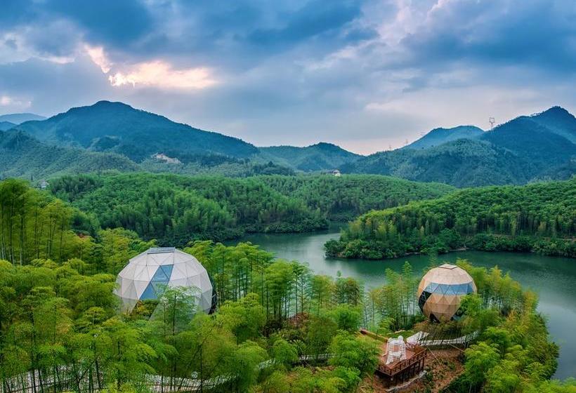 منتجع Planet Zero Retreat