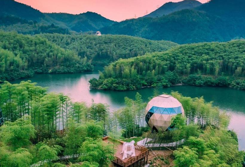 منتجع Planet Zero Retreat