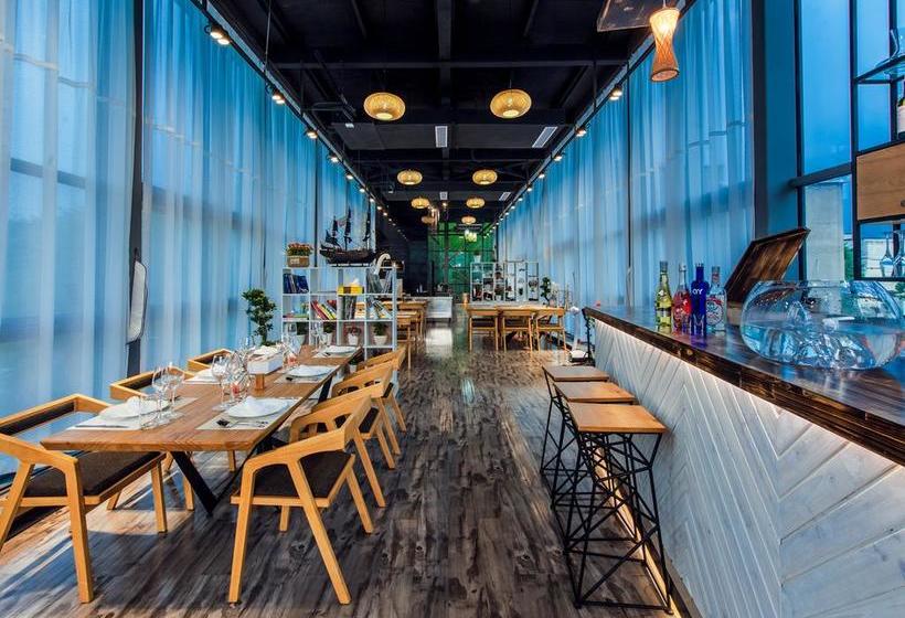 منتجع Planet Zero Retreat