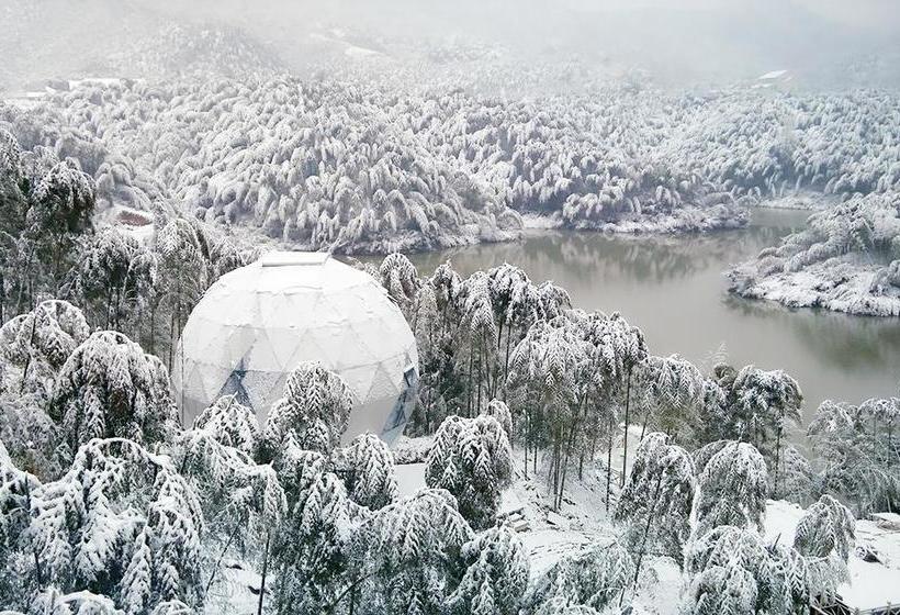 منتجع Planet Zero Retreat