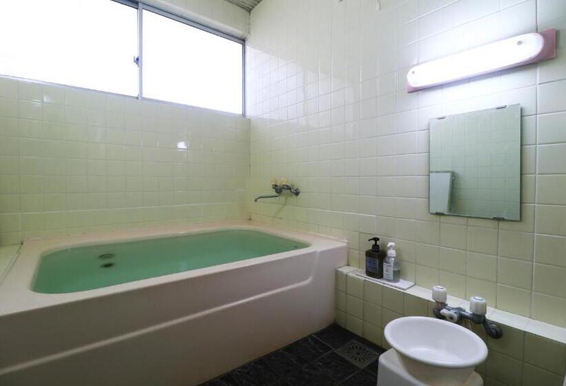 ריוקאן Iris Yu