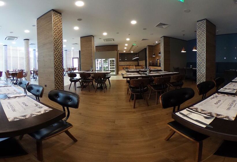 ホテル Best Western Plus Premium Inn