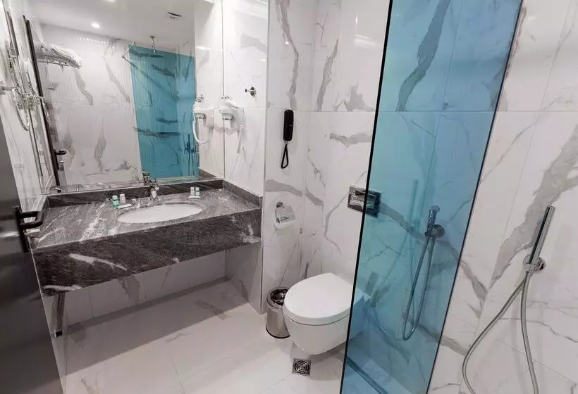 هتل Best Western Plus Premium Inn