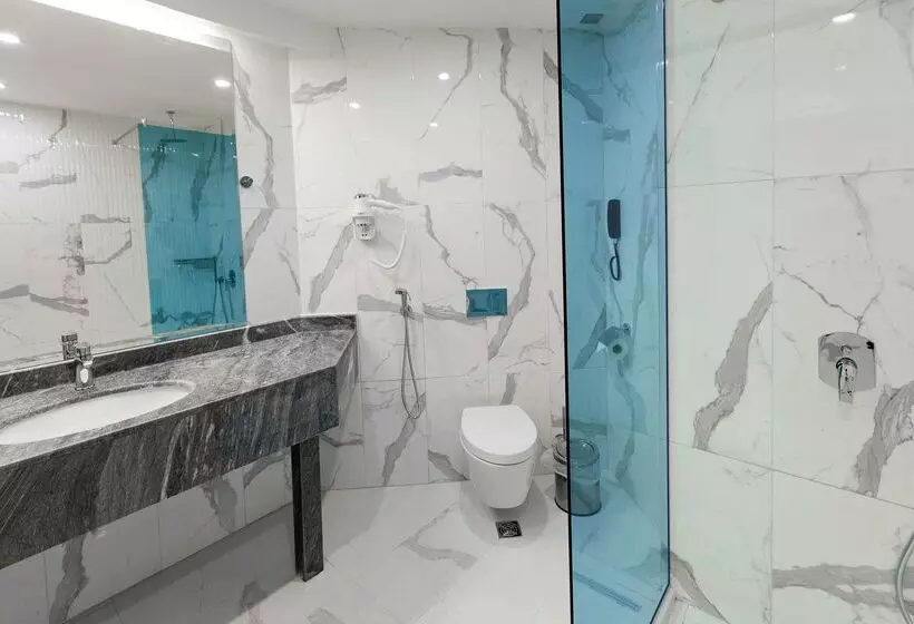 هتل Best Western Plus Premium Inn