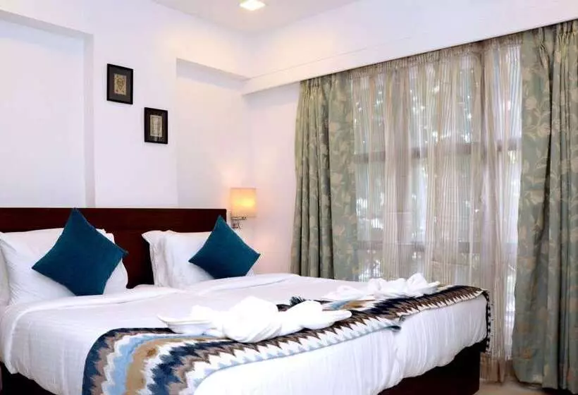Hotelli Comfort Inn Emerald