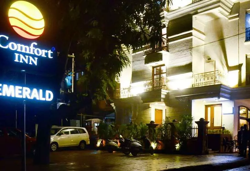 Hotelli Comfort Inn Emerald