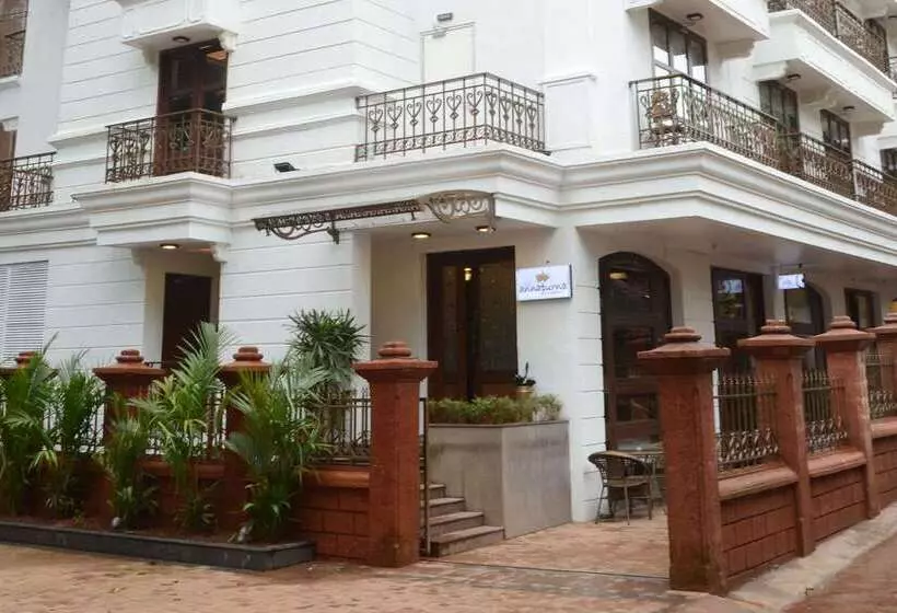 Hotelli Comfort Inn Emerald