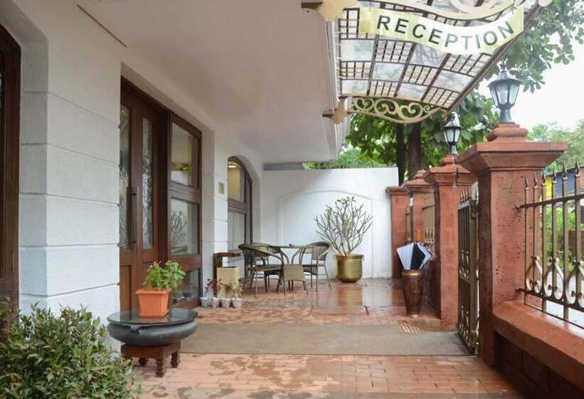 Отель Comfort Inn Emerald