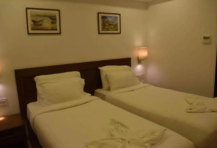 Hotelli Comfort Inn Emerald