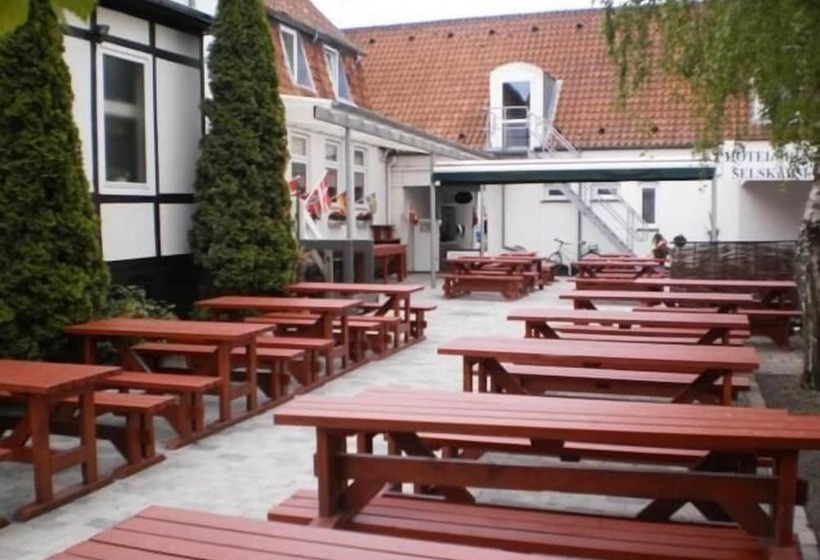 בית מלון כפרי Ebsens