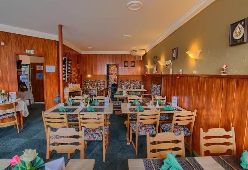 בית מלון כפרי Ebsens