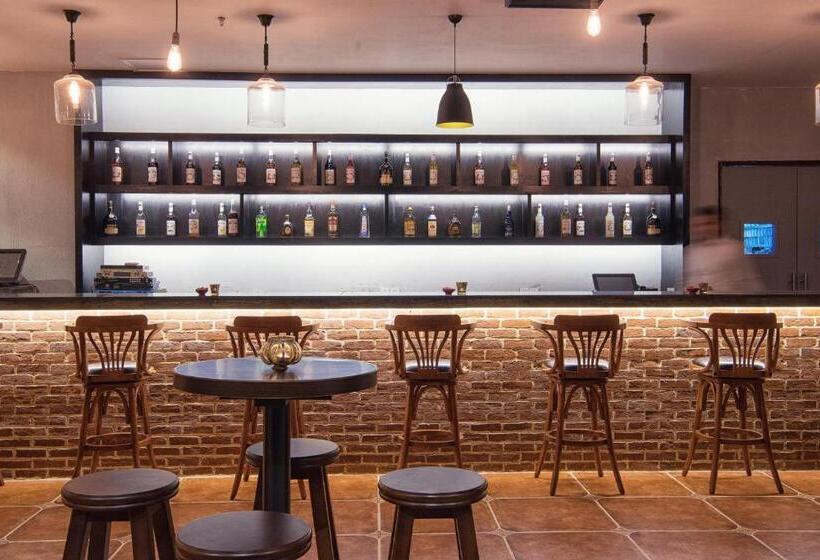 Отель Jie Jie Beach