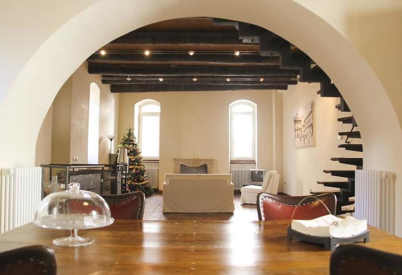 هتل My Room Old Town