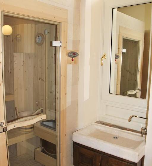 هتل My Room Old Town