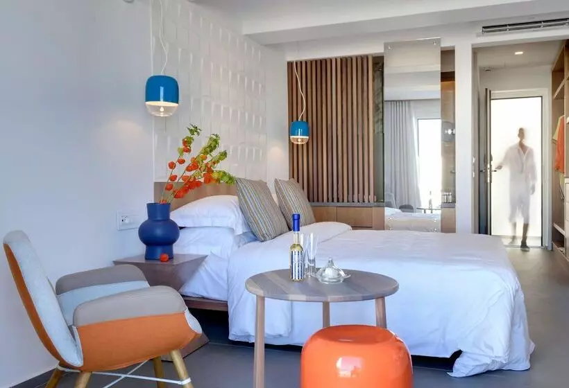 Hotelli Myconian Korali Relais & Chateaux