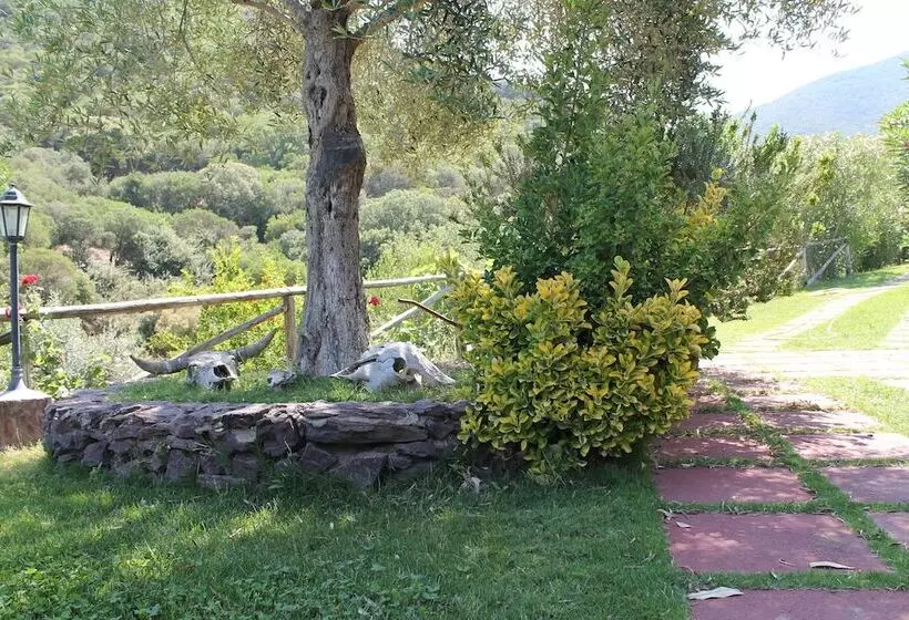 Hotelli Ostello Su Mannau