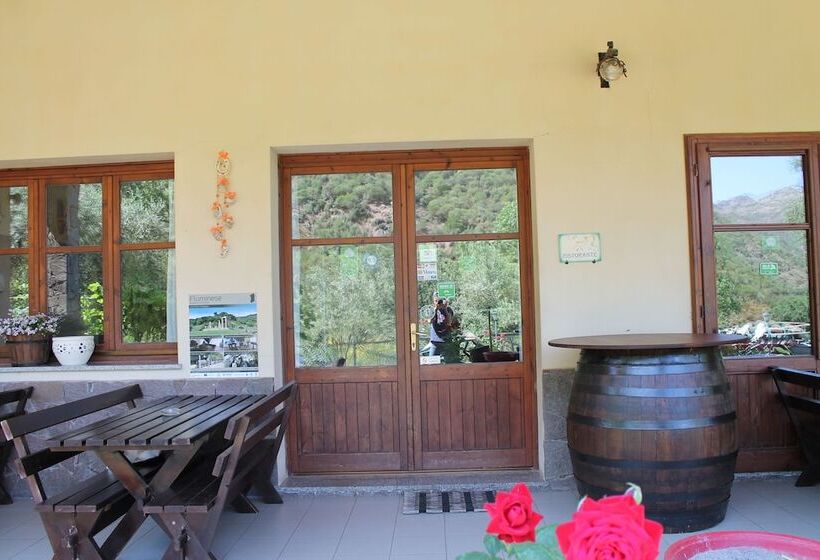 호텔 Ostello Su Mannau